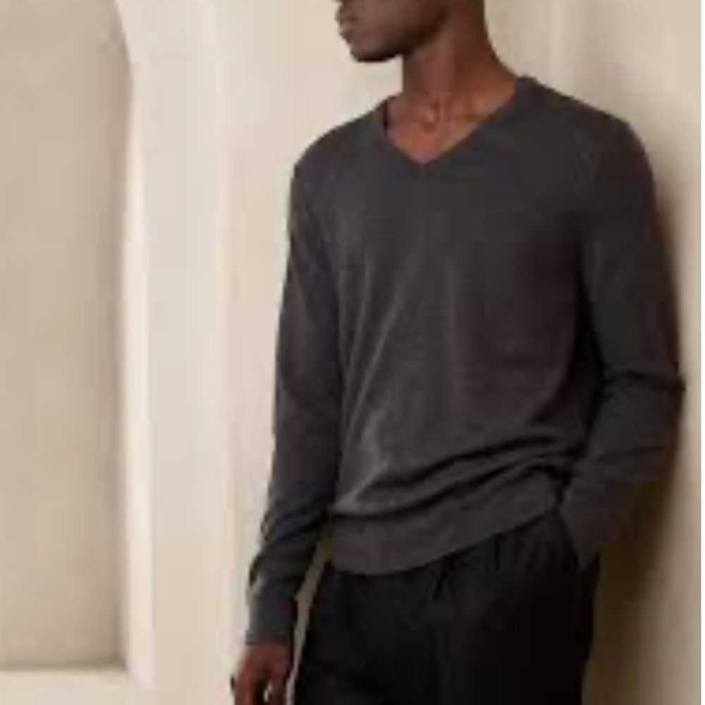 BANANA REPUBLIC Merino Wool Sweater